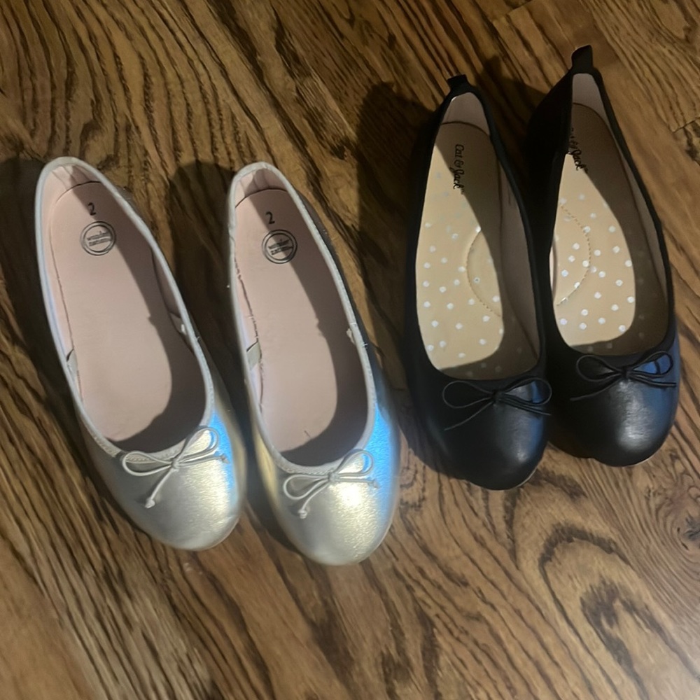 2 pairs of Girls ballet flats